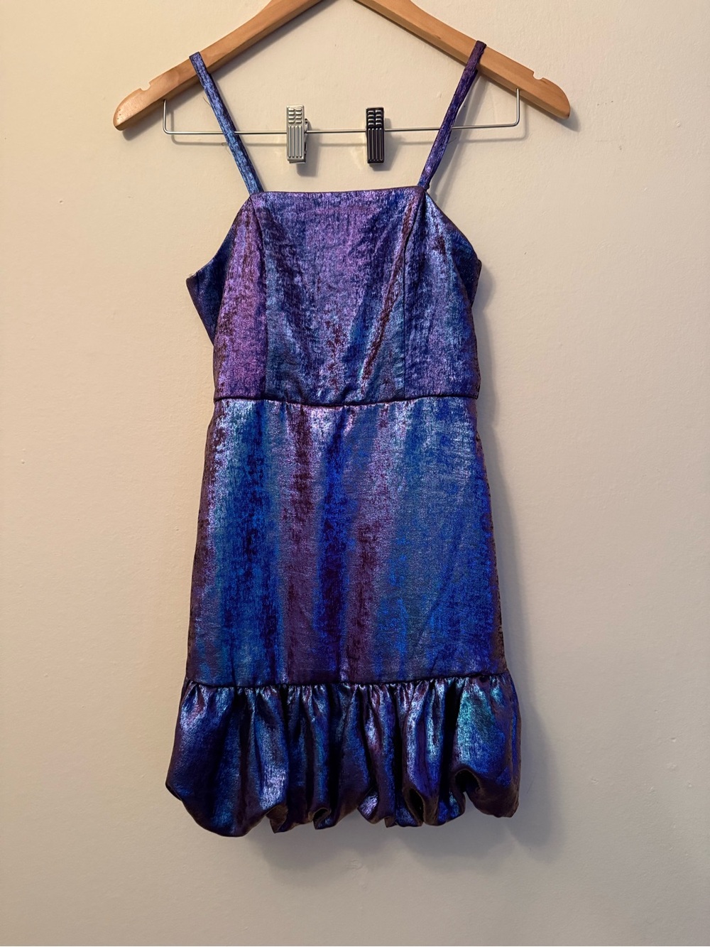 Ava & Yelly Shimmer bubble hem party dress
